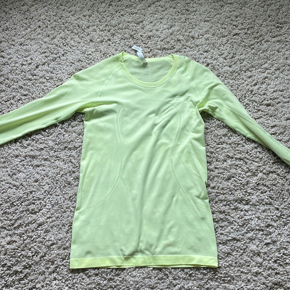 Lululemon Swiftly tech long sleeve